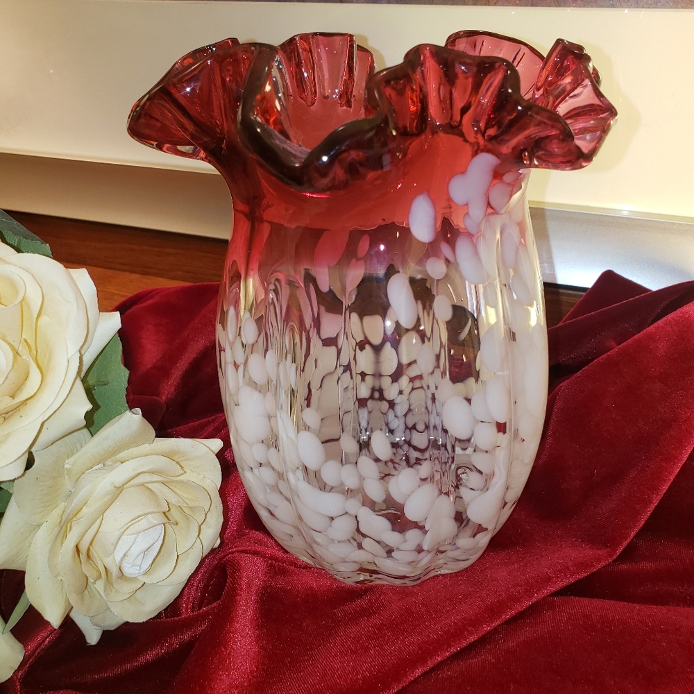 Mouthblown Ruffled Collar Art Glass Vase.